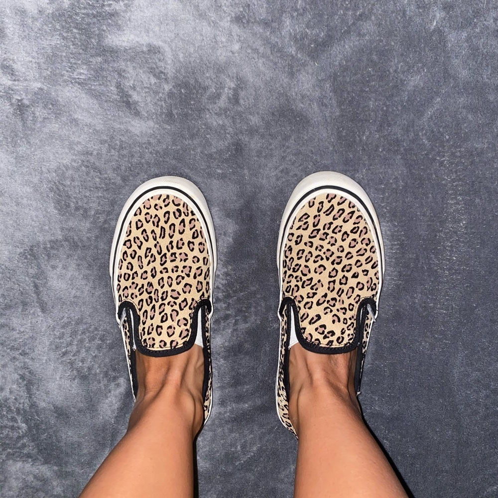 Leopard Vans